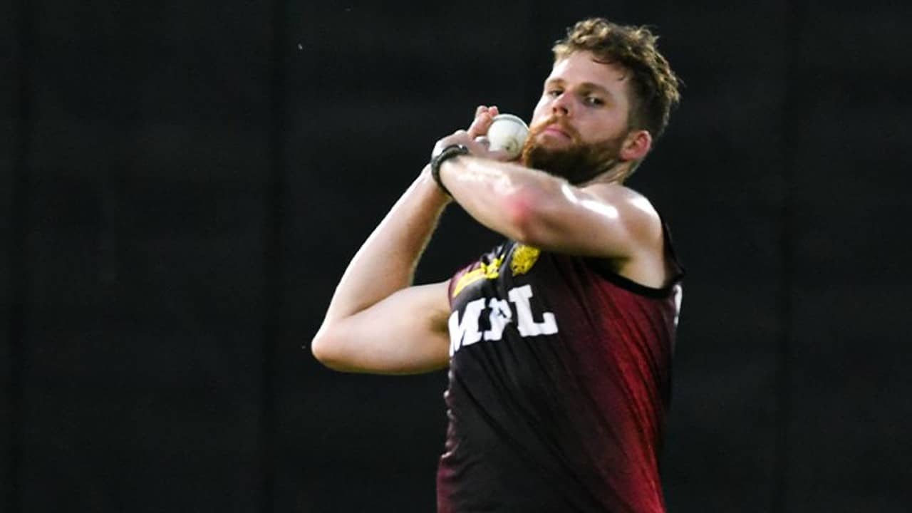 IPL 2021: ফার্গুসনকে দরাজ সার্টিফিকেট হাসির