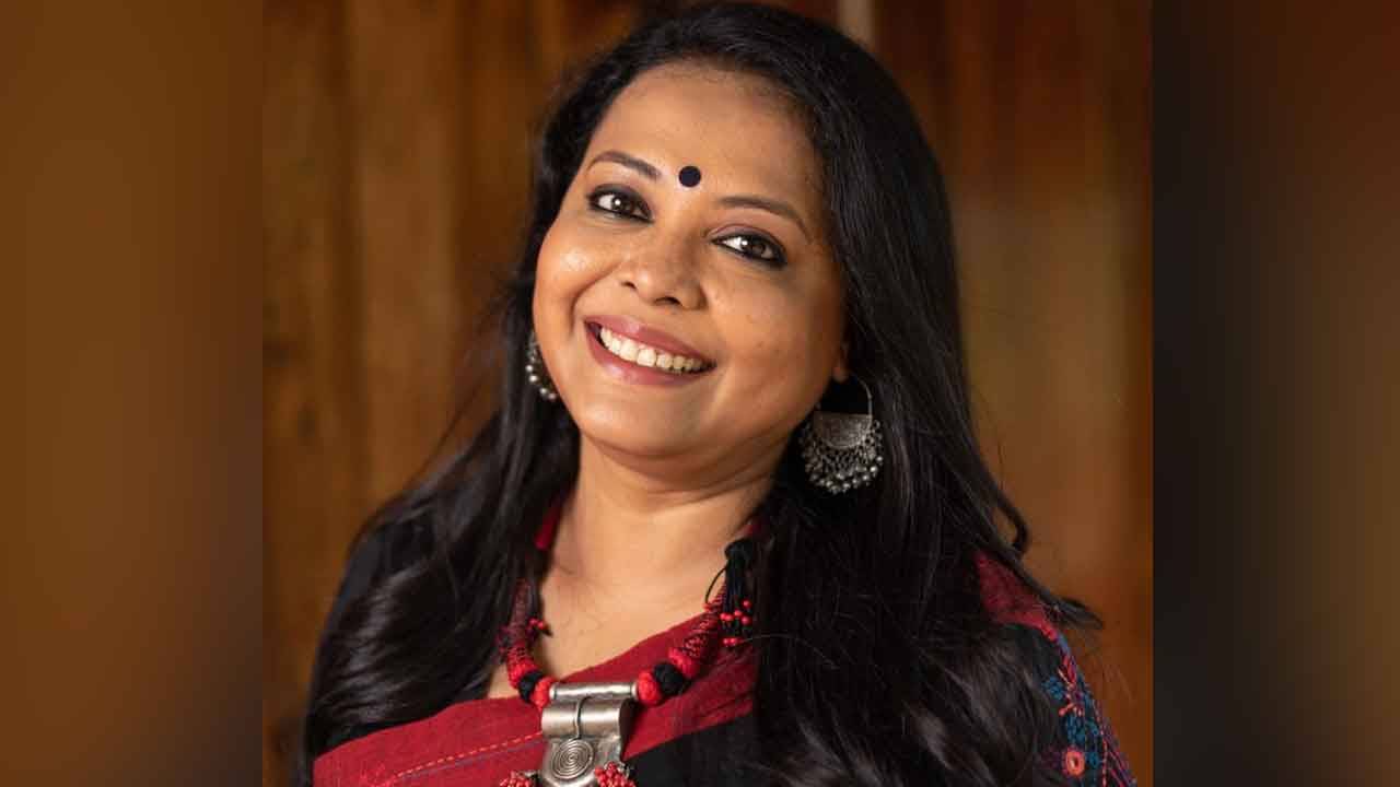 Lopamudra Mitra: এ বার পুজোয় আমার নতুন গান ‘আব্বুলিশ’: লোপামুদ্রা মিত্র