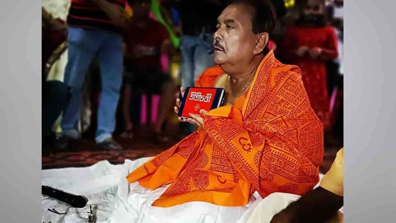 Madan Mitra: আহা! কী শান্তি.., মহালয়ায় এভাবেই স্বর্গীয় সুখ অনুভব মদনের