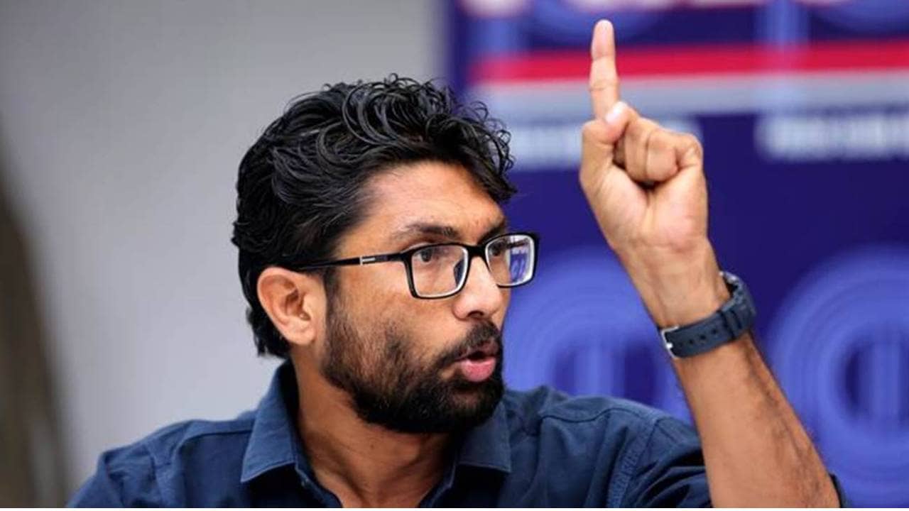 Congress: দলিত যুবককে পিটিয়ে খুনের ঘটনায় তীব্র প্রতিক্রিয়া জিগনেশের, অস্বস্তিতে কংগ্রেস