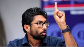 Congress: দলিত যুবককে পিটিয়ে খুনের ঘটনায় তীব্র প্রতিক্রিয়া জিগনেশের, অস্বস্তিতে কংগ্রেস Congress: দলিত যুবককে পিটিয়ে খুনের ঘটনায় তীব্র প্রতিক্রিয়া জিগনেশের, অস্বস্তিতে কংগ্রেস