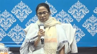 Mamata Banerjee: ‘অনীত থাপা বন্ধু, ওদের সঙ্গে ঝগড়া নয়’, সভামঞ্চেই সাংসদকে ‘ধমক’ মমতার