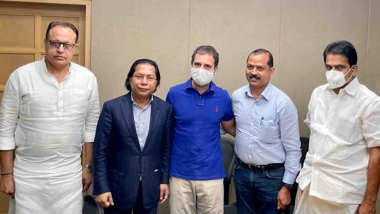 Mukul Sangma meets Rahul Gandhi: তৃণমূলের মেঘালয় মিশনের শুরুতেই বড় ধাক্কা! রাহুলের সঙ্গে দেখা করলেন মুকুল সাংমা