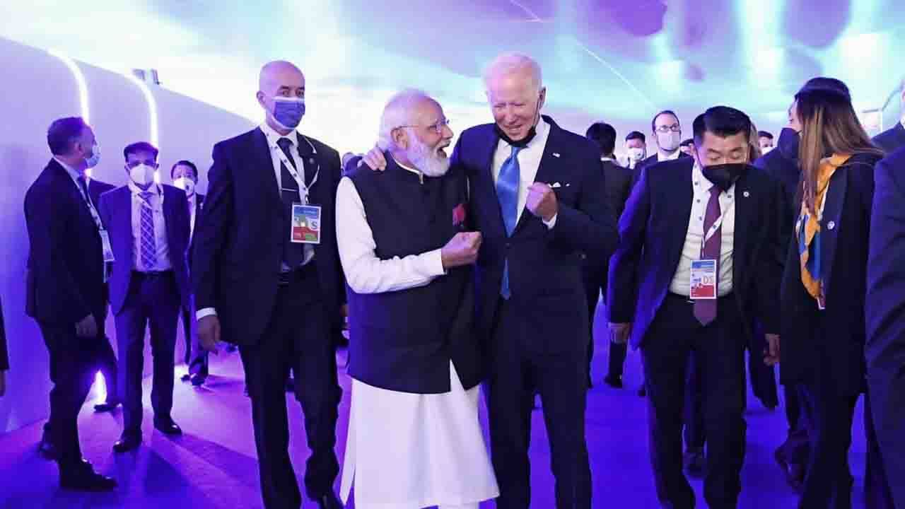 PM Modi visits Rome: কাঁধে কাঁধ মিলিয়ে বাইডেনের সঙ্গে 'বন্ধুত্বে'র নতুন সমীকরণ নমোর