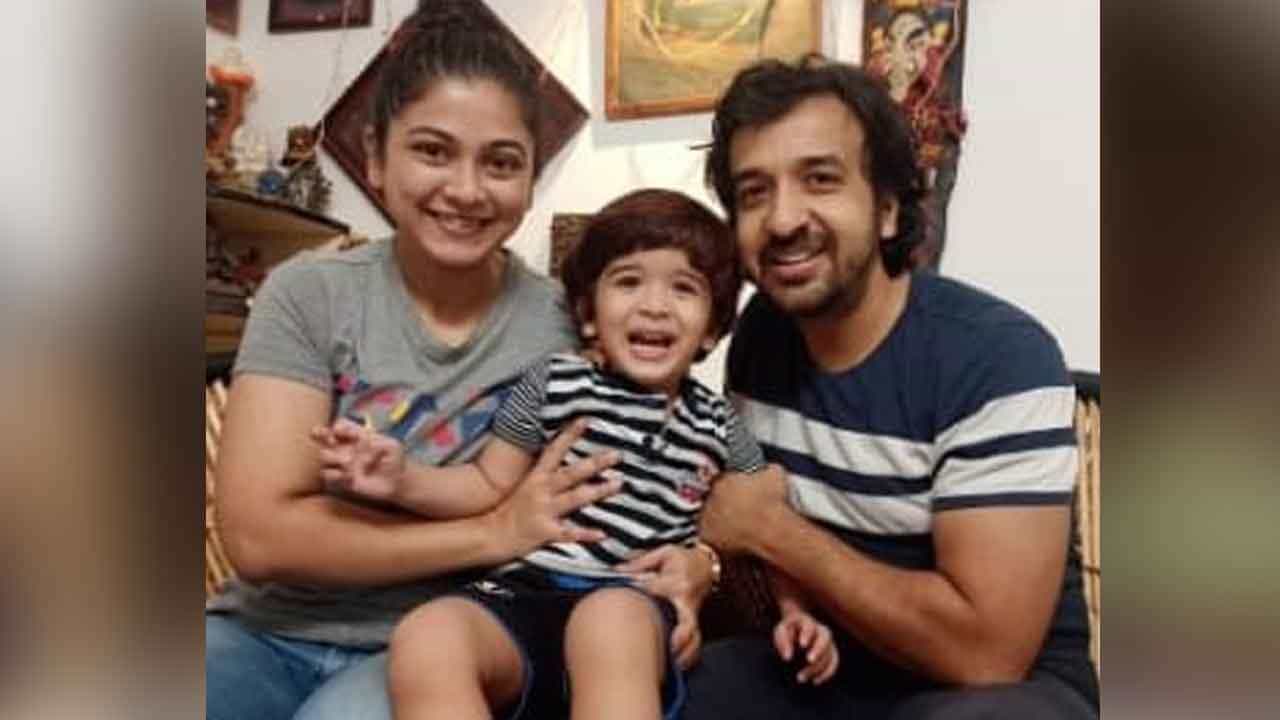 Payel De: বৃষ্টিতে পাহাড়ে আটকে পড়ার পর অবশেষে দুর্ভোগ কাটিয়ে বাড়ি ফিরলেন পায়েল-দ্বৈপায়ন Payel De: বৃষ্টিতে পাহাড়ে আটকে পড়ার পর অবশেষে দুর্ভোগ কাটিয়ে বাড়ি ফিরলেন পায়েল-দ্বৈপায়ন