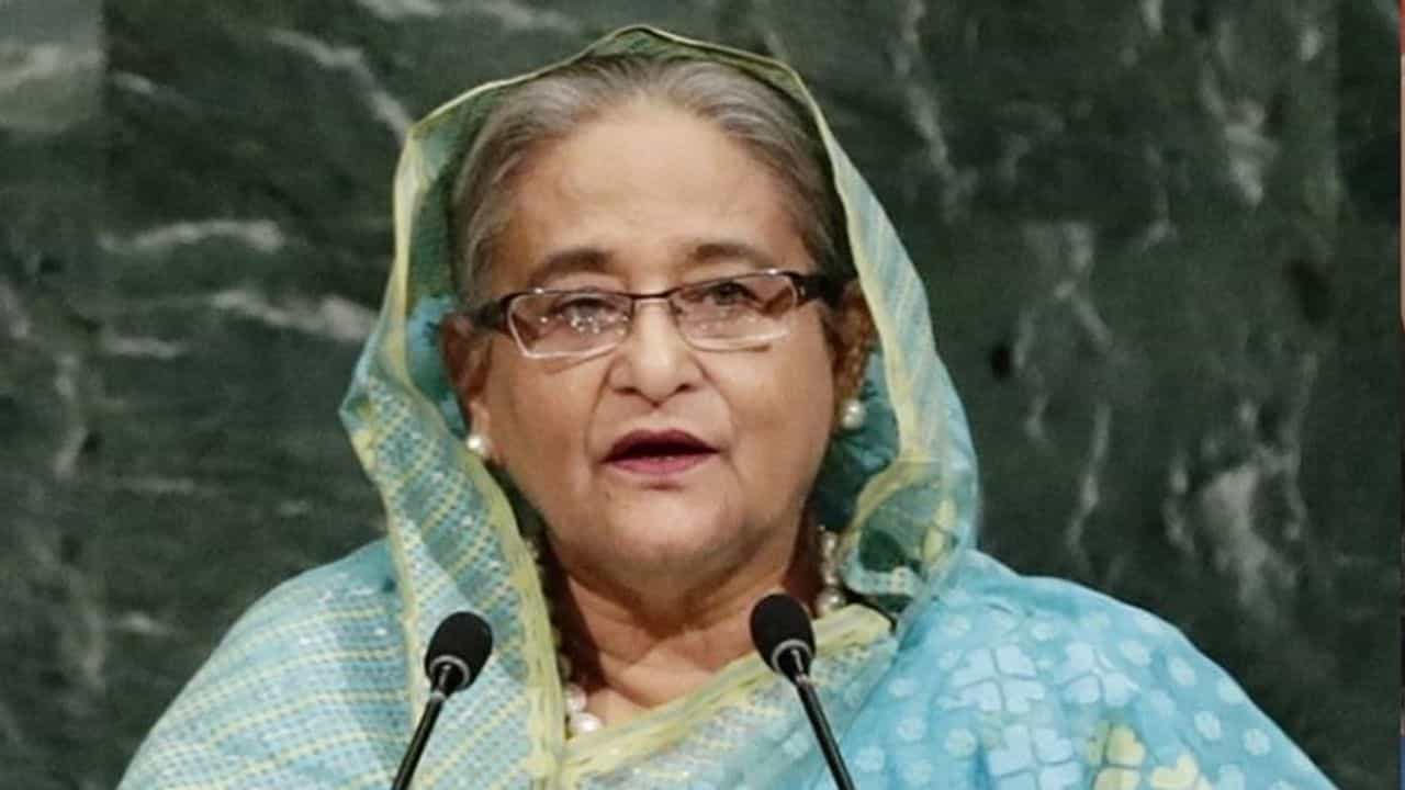 Bangladesh: 'ধর্ম যাঁর যাঁর, কিন্তু উৎসব সবার, রাষ্ট্র সবার', কুমিল্লার ঘটনায় কড়া প্রতিক্রিয়া শেখ হাসিনার Bangladesh: 'ধর্ম যাঁর যাঁর, কিন্তু উৎসব সবার, রাষ্ট্র সবার', কুমিল্লার ঘটনায় কড়া প্রতিক্রিয়া শেখ হাসিনার