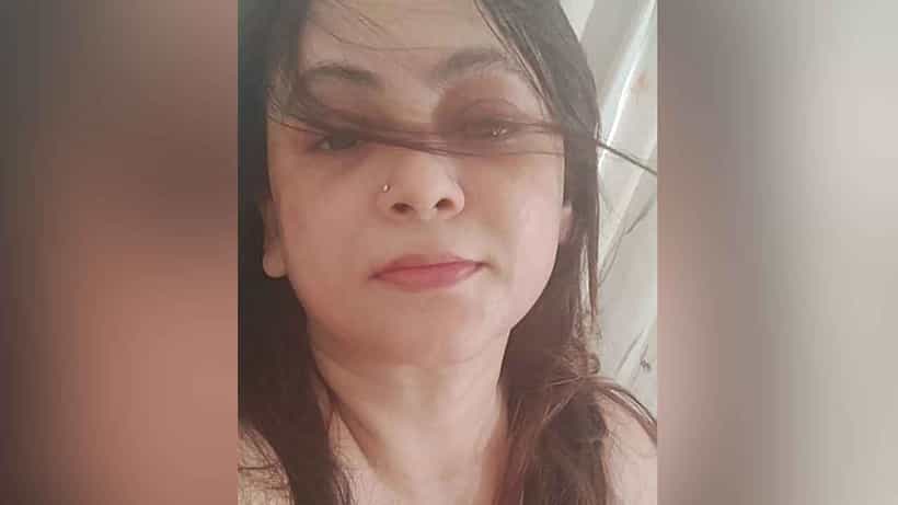 Sreelekha Mitra: চোখে জল, মনখারাপের মুখ, সপ্তমীর সাজে ছবি শেয়ার শ্রীলেখার