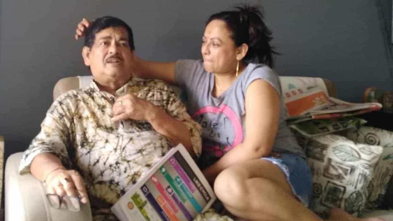 Sreelekha Mitra: ‘দুজনে দুজনের ইমোশনাল সাপোর্ট সিস্টেম ছিলাম’, বাবার স্মৃতিতে শ্রীলেখা Sreelekha Mitra: ‘দুজনে দুজনের ইমোশনাল সাপোর্ট সিস্টেম ছিলাম’, বাবার স্মৃতিতে শ্রীলেখা