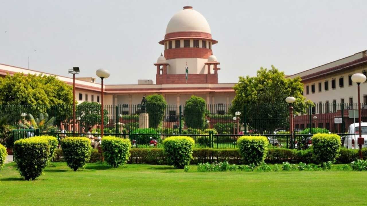 Supreme Court: 'বিচার প্রক্রিয়ার অপব্যবহার', করোনা মাতার মন্দিরের প্রতিষ্ঠাতাকেই জরিমানার নির্দেশ সুপ্রিম কোর্টের