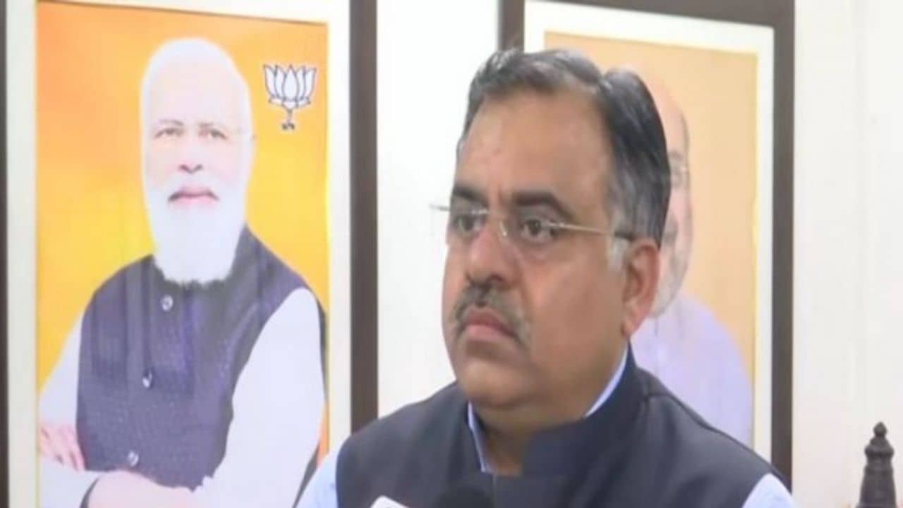 Jammu and Kashmir: কংগ্রেস আমলে পাথর নিক্ষেপকারীদের কথায় কাশ্মীর চলত, তোপ বিজেপি সাধারণ সম্পাদকের