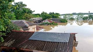 Arambagh: বালির বস্তা দিয়ে নদী আটকানোর চেষ্টা গ্রামবাসীর, শনিবারই এলাকা পরিদর্শনে মুখ্যমন্ত্রী