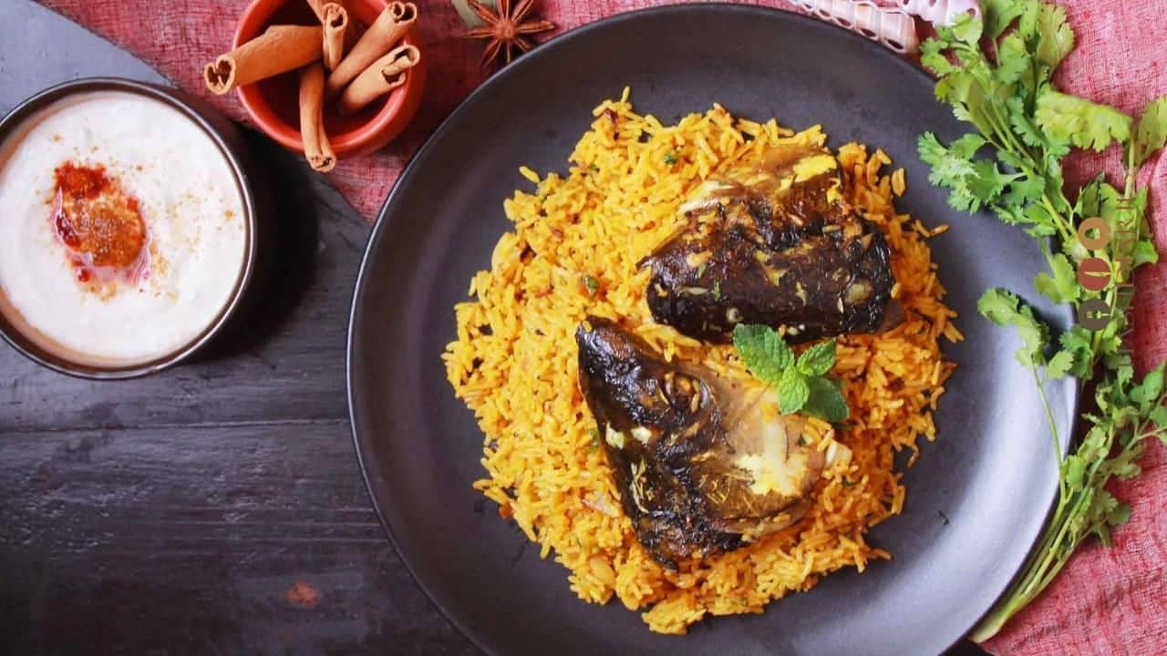 Recipe: পোলাও তৈরি করুন তবে একটু অন্যরকম স্বাদের! মাছের মাথা দিয়ে বানিয়ে ফেলুন ছানার মোতি পোলাও