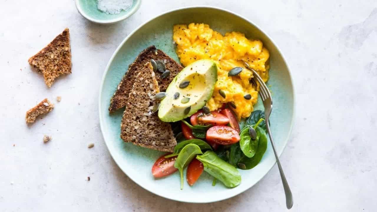 Weight Loss Tips: পুষ্টিবিদের মতে, যেটা খেতে ভাল লাগে, তার সঙ্গে কোনোরকমের বোঝাপড়া নয়! Weight Loss Tips: পুষ্টিবিদের মতে, যেটা খেতে ভাল লাগে, তার সঙ্গে কোনোরকমের বোঝাপড়া নয়!