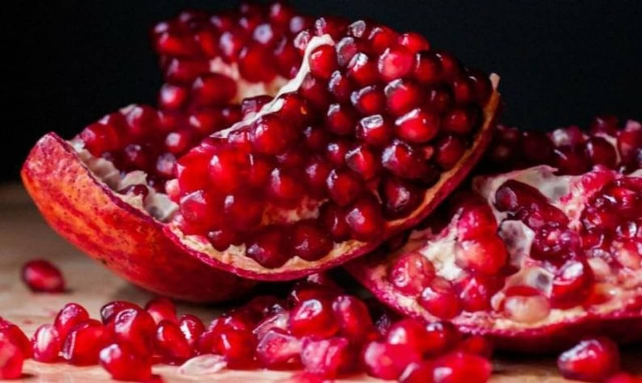 Pomegranate: খাটো করলেও বেদানাতে রয়েছে হাজারো গুণ! এর উপকারিতা জানলে অবাক হবেন আপনিও...