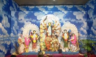 Durga Puja 2021: অষ্টমীর দিন ধুতির সাজে কবীরকে সাজালেন কোয়েল