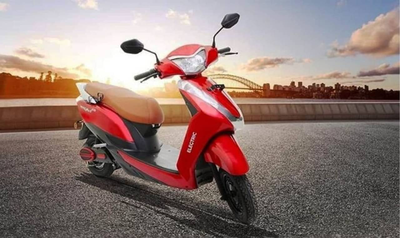 Ampere Electric: একবার চার্জ দিলেই তিন দিন টানা চলবে এই ই-স্কুটার! দাম কত, জানেন?