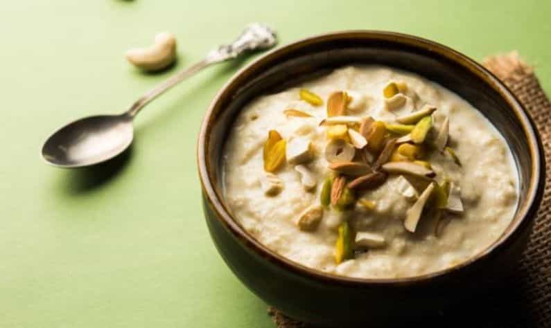 Karwa Chauth recipe: কারওয়া চৌথে 'সারগি' হিসেবে তৈরি করুন ওটসের সুস্বাদু ক্ষীর! রইল তার রেসিপি Karwa Chauth recipe: কারওয়া চৌথে 'সারগি' হিসেবে তৈরি করুন ওটসের সুস্বাদু ক্ষীর! রইল তার রেসিপি
