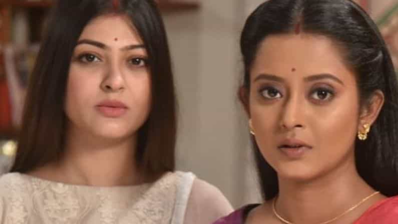 Desher Mati: এক একটা দৃশ্য শেষ হতে না হতেই ফ্লোরে কান্নাকাটি শুরু হয়ে যাচ্ছে: শ্রুতি দাস Desher Mati: এক একটা দৃশ্য শেষ হতে না হতেই ফ্লোরে কান্নাকাটি শুরু হয়ে যাচ্ছে: শ্রুতি দাস