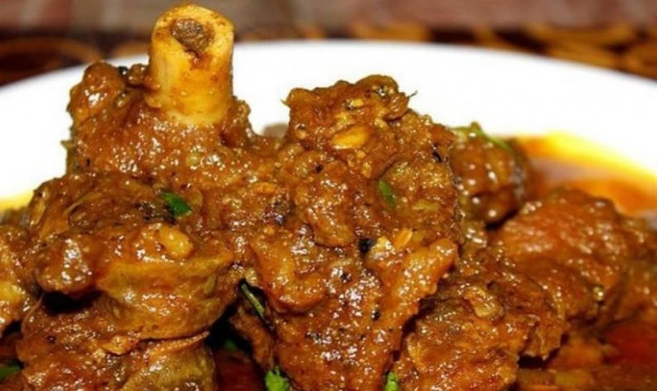 Mutton Curry Recipe: এবার মটন কারিতে আনুন ট্যুইস্ট! ছুটির দিনে পাতে পড়ুক নয়া স্বাদের রেসিপি