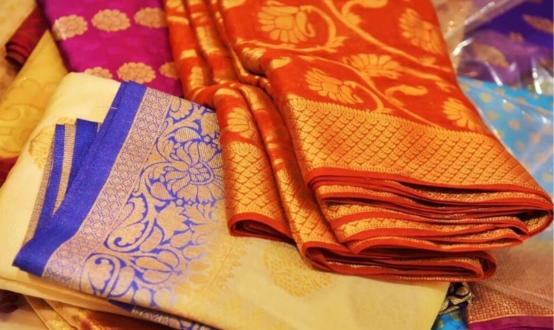 Saree Care Tips: আলমারিতে শাড়ি তুলে রাখার আগে এই ৮টি বিষয় অবশ্যই মাথায় রাখা উচিত