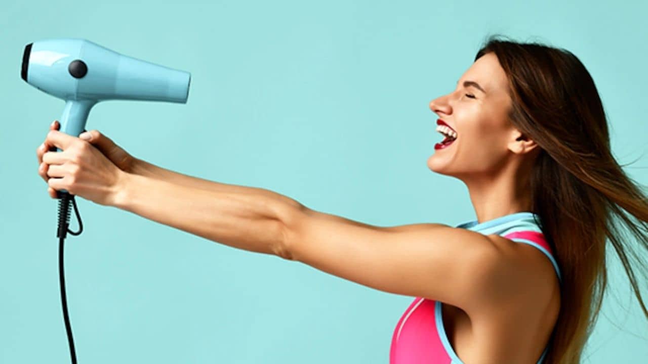 Air Drying Hair: মাথার চুলে এয়ার ড্রায়ার ব্যবহার করা স্বাস্থ্যকর, কিন্তু, আর কোন কোন বিষয়ে খেয়াল রাখতে হবে?