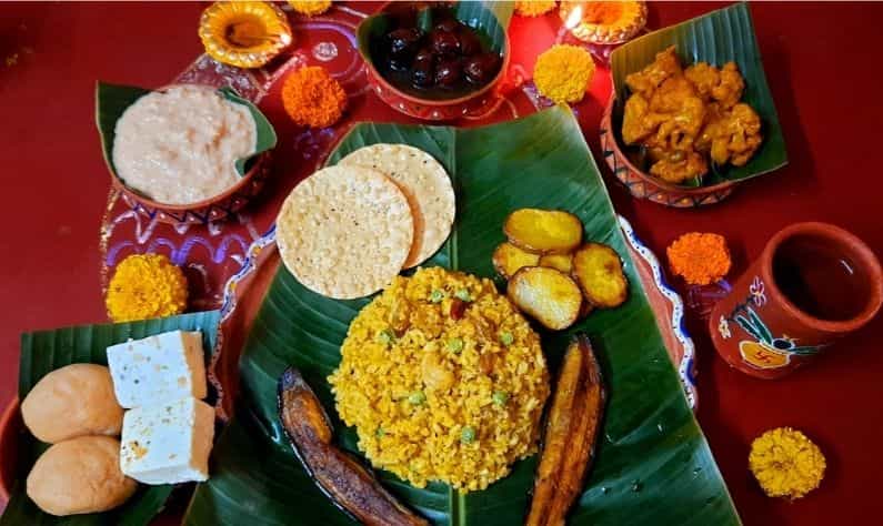 Kali Pujo 2021: কালীপুজোর ভোগে থাকে চুনো মাছের টক! তিন কালীতীর্থে ভোগে কী কী নিবেদন করা হয়, জানেন?