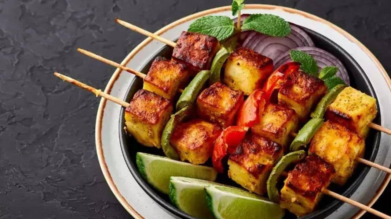 Recipe: শীতকালের শুরুতে এই স্ন্যাক্স রবিবারের জন্য একদম পারফেক্ট, দেখে নিন চিজ স্টাফড টিক্কা বানানোর পদ্ধতি...