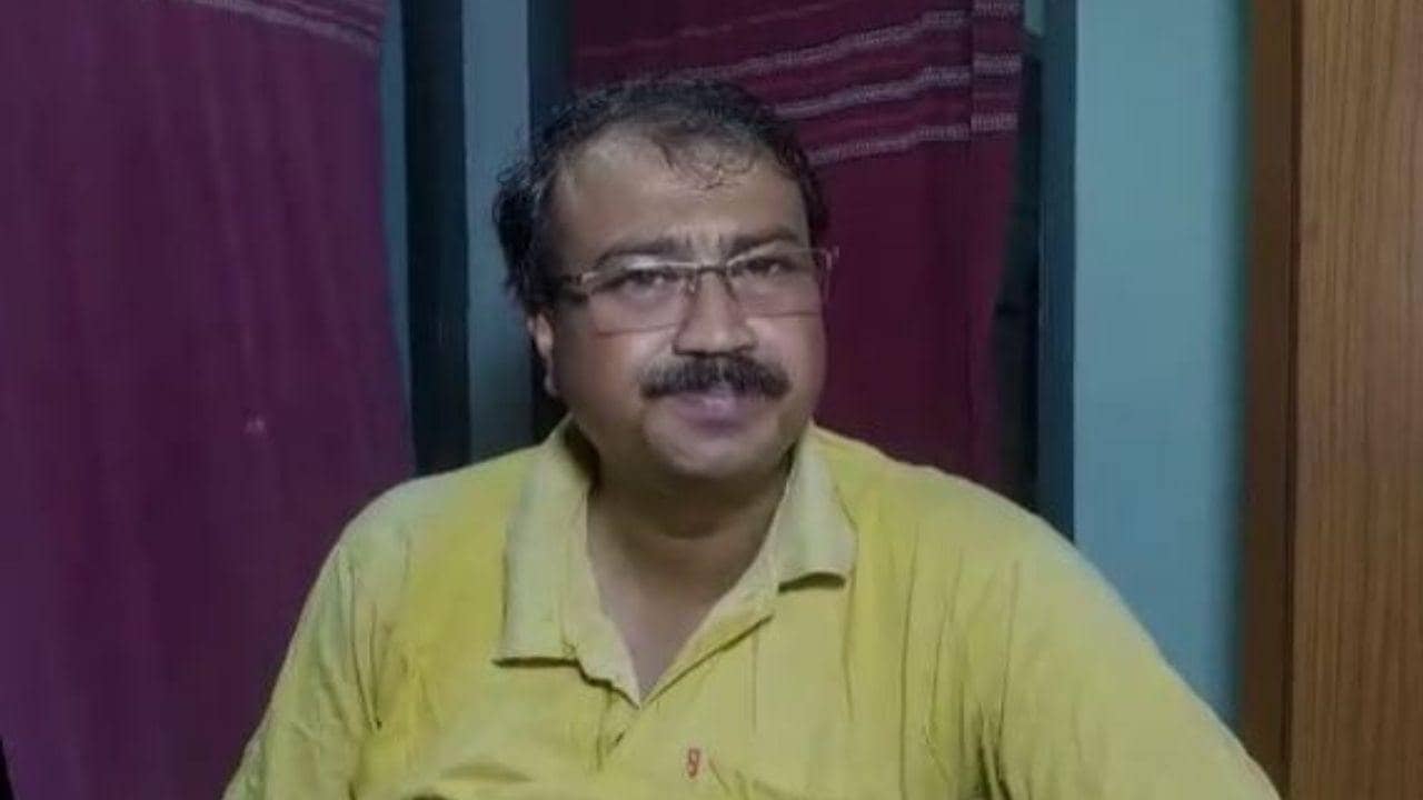 Police: বাইকের সঙ্গে ধাক্কা কুকুরের, কলকাতা পুলিশের সার্জেন্টকে বেধড়ক মার মদ্যপদের