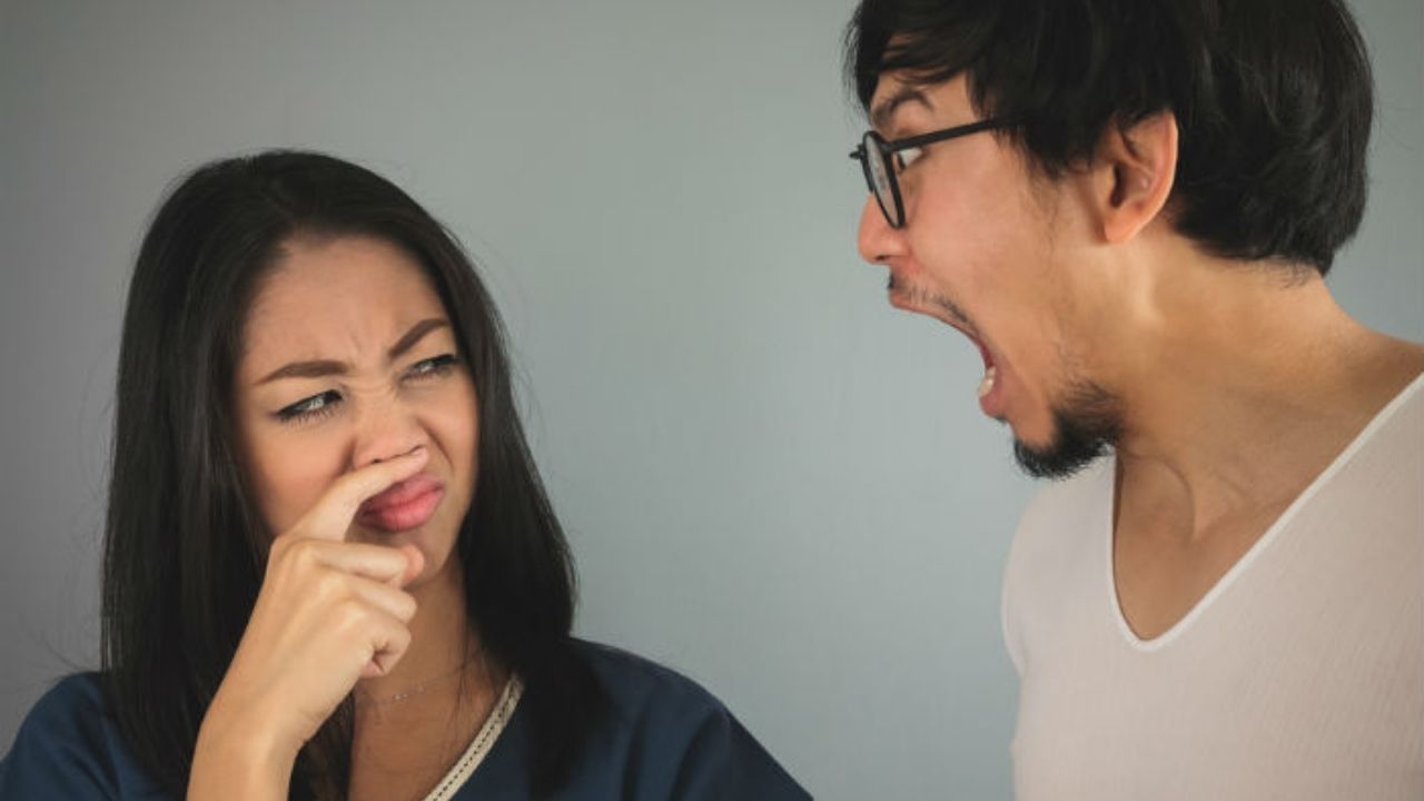 Bad Breath: মুখের দুর্গন্ধের কারণগুলো জেনে নিন, তার সঙ্গে থাকছে এগুলো নিরাময়ের সহজ উপায়... Bad Breath: মুখের দুর্গন্ধের কারণগুলো জেনে নিন, তার সঙ্গে থাকছে এগুলো নিরাময়ের সহজ উপায়...