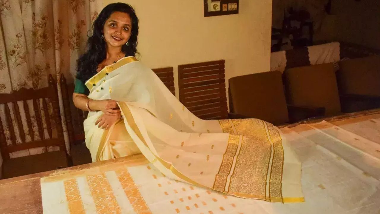 Edible Saree: এই শাড়ি শুধু পরাই যাবে না, প্রয়োজনে খেতেও পারবেন! এমনই শাড়ি বানালেন কেরলের এক শিল্পী...
