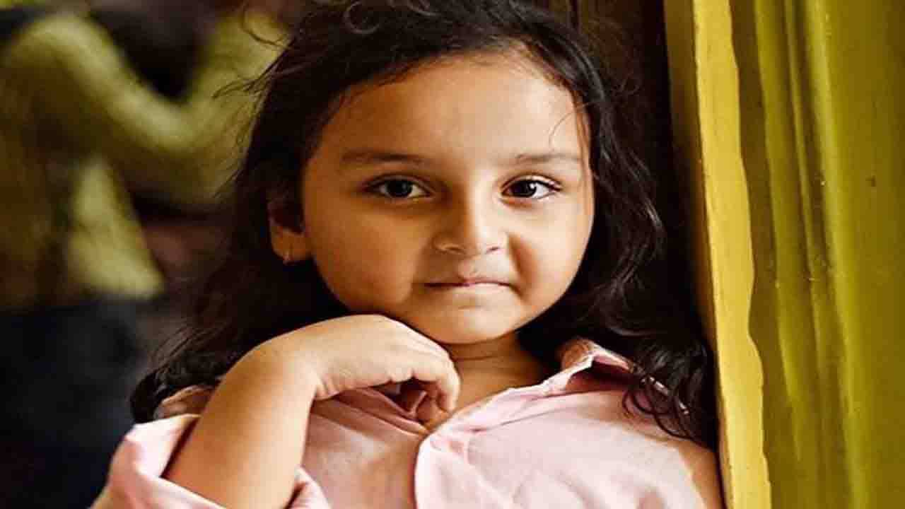 Arshiya Mukherjee: পুজোয় কলকাতা ছেড়ে কোথায় পালাল ছোট্ট ভুতু? আর্শিয়াকে জিজ্ঞাসা সক্কলের!