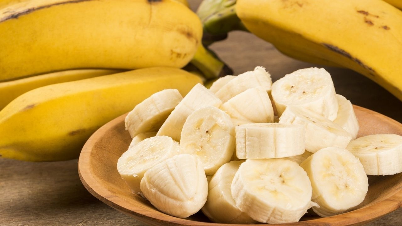 Benefits of Banana: ওজন কমাতে চান? ব্রেকফাস্টে যোগ করুন এই ফলকে!