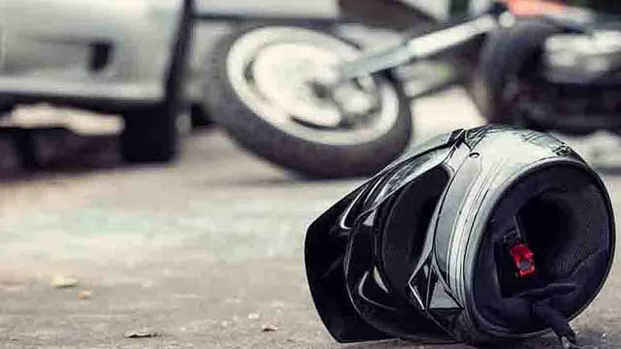 Kolkata Accident: ফের শহরে দুর্ঘটনা, মত্ত চালক ধাক্কা মারলেন যুবককে!