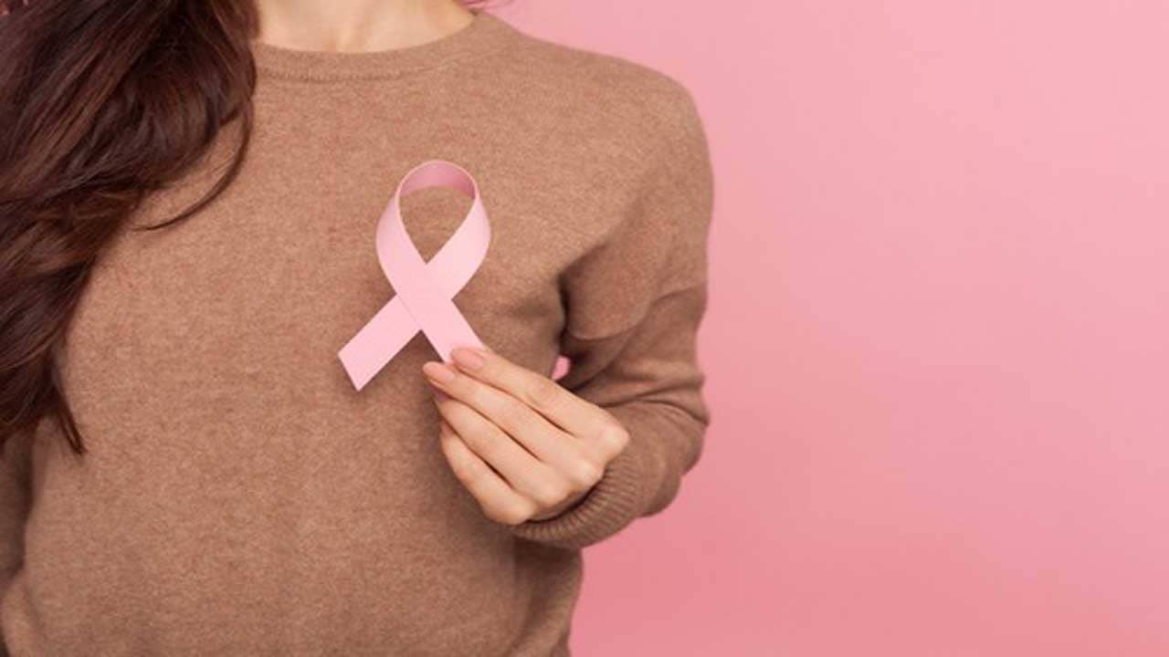 Breast Cancer Prevention: ব্রেস্ট ক্যানসার রুখতে অতি অবশ্যই যা যা করবেন, দেখে নিন
