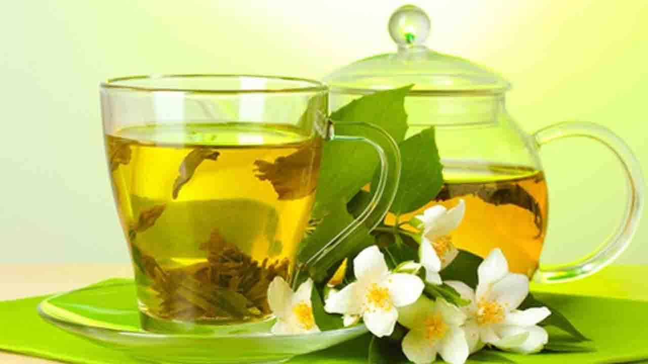Green Tea: ঘুমোতে যাওয়ার আগে কি 'গ্রিন টি' খাওয়া উপকারি? | Does ...