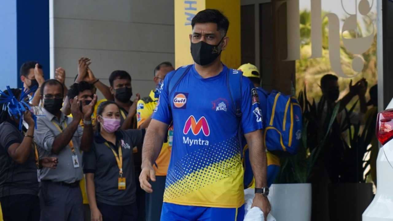 IPL: আগামী বছরও আইপিএল খেলতে চান, ইঙ্গিত ধোনির