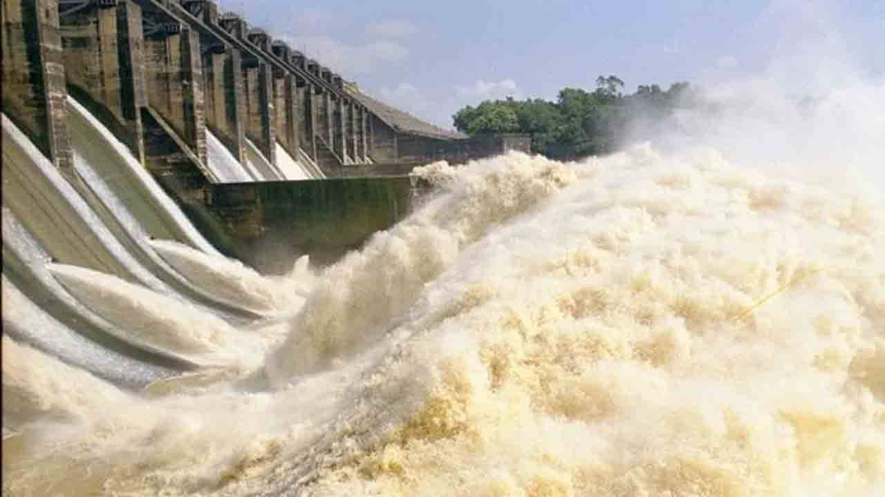 DVC: জল ছাড়া নিয়ে বার বার রাজ্যের তোপ! কোন প্রক্রিয়ায় জল ছাড়া হয়, বিজ্ঞাপন দিয়ে জানাল ডিভিসি