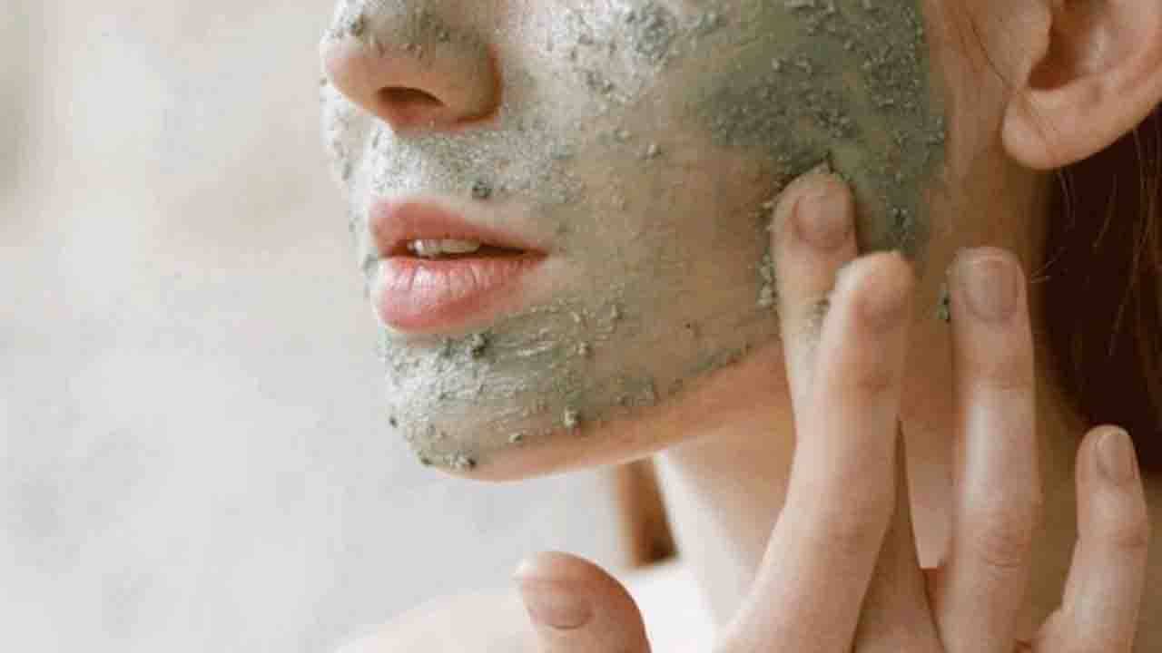 Herbal Face Packs: কোনও পার্শ্বপ্রতিক্রিয়া ছাড়াই পান উজ্জ্বল ত্বক! ব্যবহার করুন হার্বা‌ল ফেস প্যাক