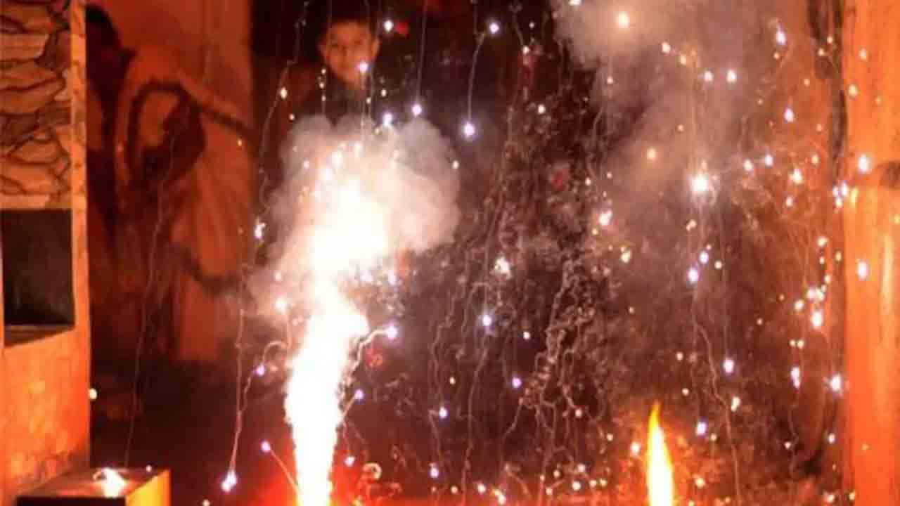 Diwali Firecrackers Ban: এক তরফা শুনানি, সুপ্রিম কোর্টে যাব, কালীপুজোয় বাজি নিষিদ্ধ নিয়ে ক্ষোভ আতসবাজি উন্নয়ন সমিতির
