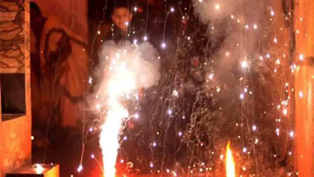 Diwali Firecrackers Ban: 'এক তরফা শুনানি, সুপ্রিম কোর্টে যাব', কালীপুজোয় বাজি নিষিদ্ধ নিয়ে ক্ষোভ আতসবাজি উন্নয়ন সমিতির