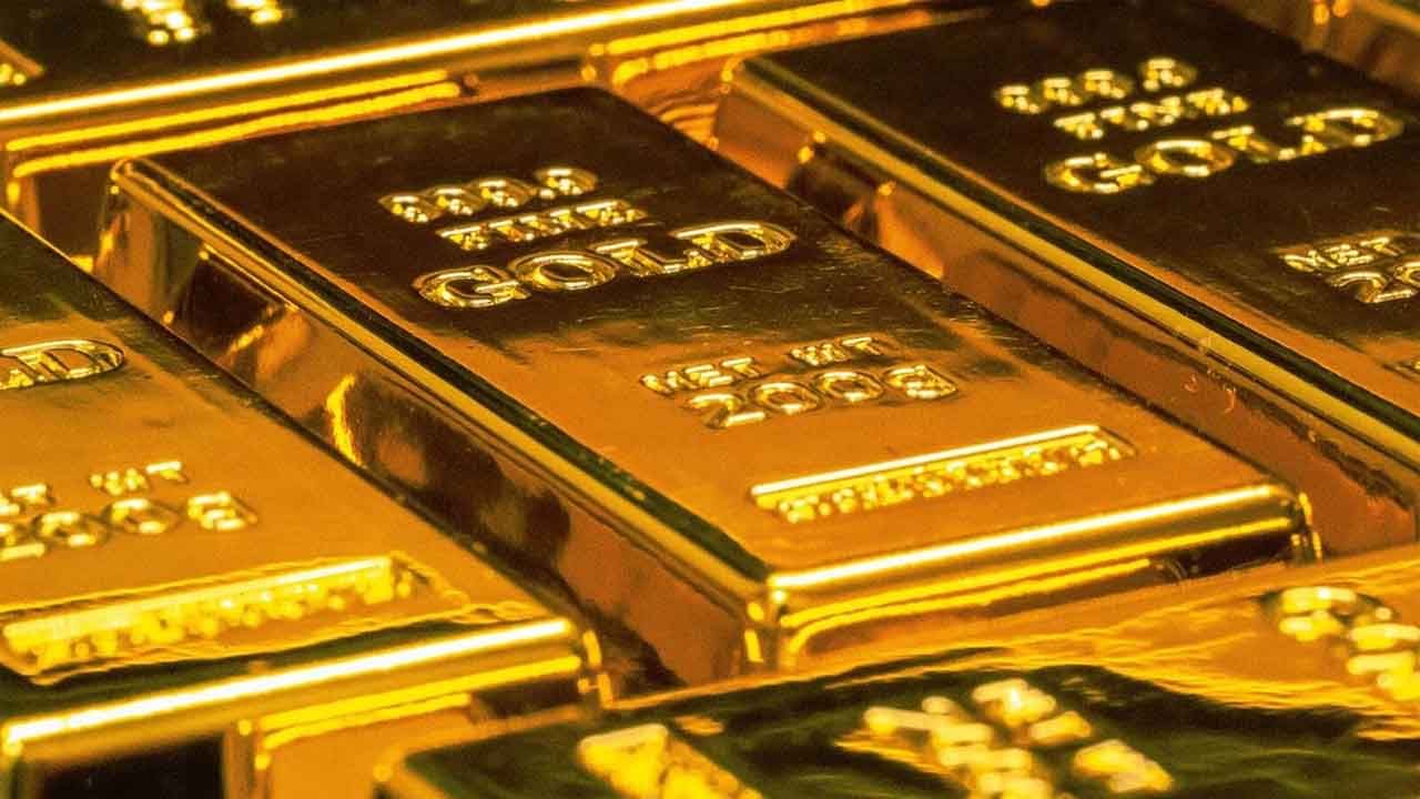 Gold-Silver Price Today: রোজ বাড়ছে সোনা-রুপোর দাম, এখনও সর্বোচ্চ স্তর থেকে ৮,৬০০ টাকা সস্তা