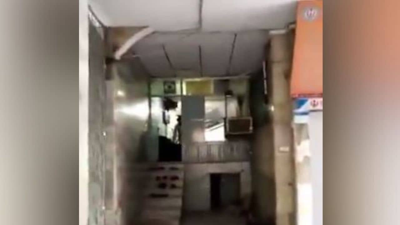 Kabul Gurdwara Attack: বন্দুক হাতেই ঢুকেছিল ওরা, নিরাপত্তারক্ষীকে বেঁধে গুরুদ্বারে ভাঙচুর চালাল তালিব বাহিনী