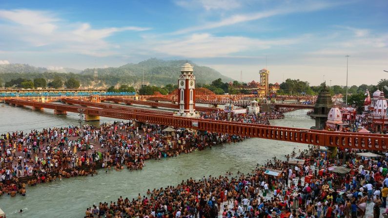 ওয়াই ঘাট:
মহারাষ্ট্রের এক বিশেষ দর্শনীয় স্থান হল ওয়াই ঘাট। একটা সুন্দর মন্দিরের শহর, আর তাকে ঘিরেই সাতটি ঘাট জুড়ে এই ওয়াই ঘাট। এর আশেপাশে ১০০-এর বেশী মন্দির রয়েছে। এই ঘাটগুলিতে মূলত শ্রীকৃষ্ণের আরাধনা হয়।
