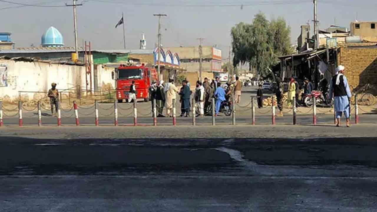 Afghanistan Blast: নমাজ চলাকালীনই ভয়াবহ বিস্ফোরণ কান্দাহারের শিয়া মসজিদে, নিহত ৩২