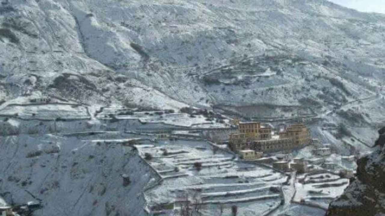 Himachal Pradesh: ঘুরতে গিয়ে বিপদ, অতিরিক্ত তুষারপাতের জেরে লাহুল-স্পিতিতে আটকে ৮০ জন