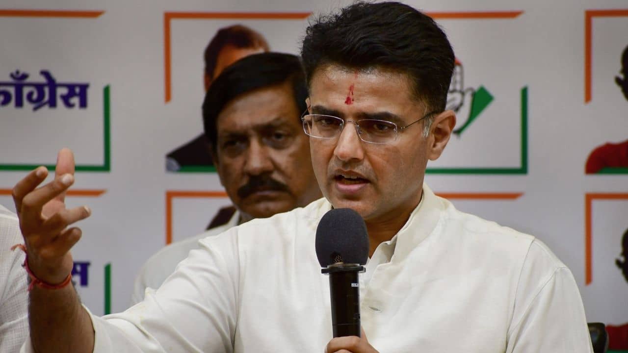Sachin Pilot: আগামী ৫০ বছরও এখানেই থাকব, মুখ্যমন্ত্রী গেহলটের সুরেই এ বার বার্তা সচিন পাইলটেরও