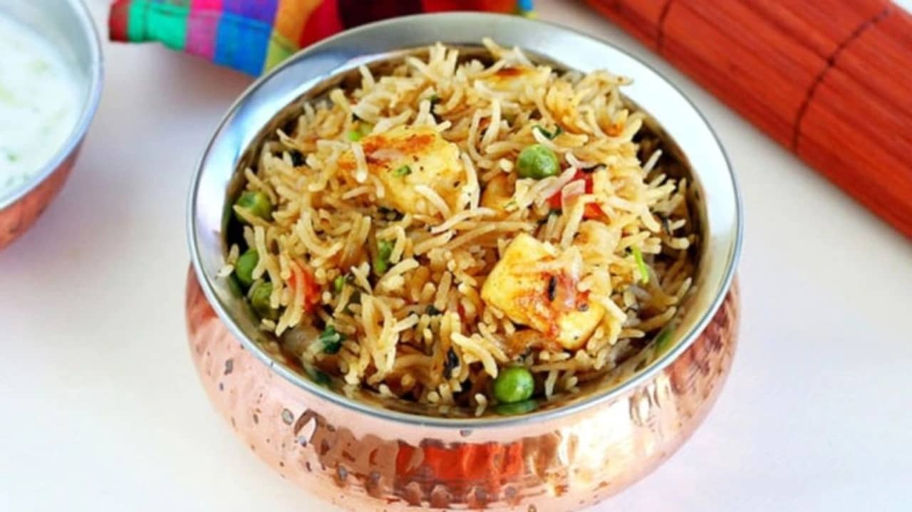 Recipe: পটল খেতে ভাল লাগে না? আপনার মন জিতে নিতে পারে পটলের এই দুটি রেসিপি