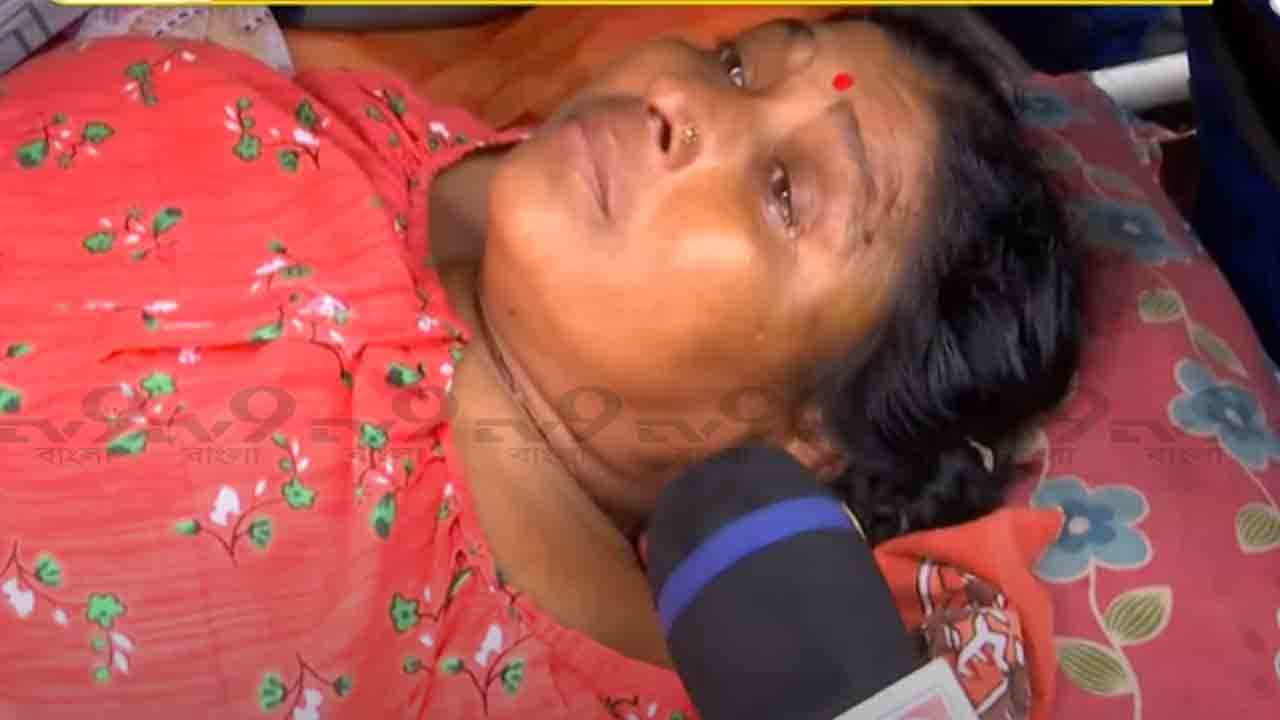 RG Kar Hospital: মুমূূর্ষু রোগী হাপুস নয়নে কেঁদেও মন গলাতে পারছেন না ডাক্তারদের, 'অচল' আরজি করে এবার চালু হেল্পলাইন নম্বর RG Kar Hospital: মুমূূর্ষু রোগী হাপুস নয়নে কেঁদেও মন গলাতে পারছেন না ডাক্তারদের, 'অচল' আরজি করে এবার চালু হেল্পলাইন নম্বর