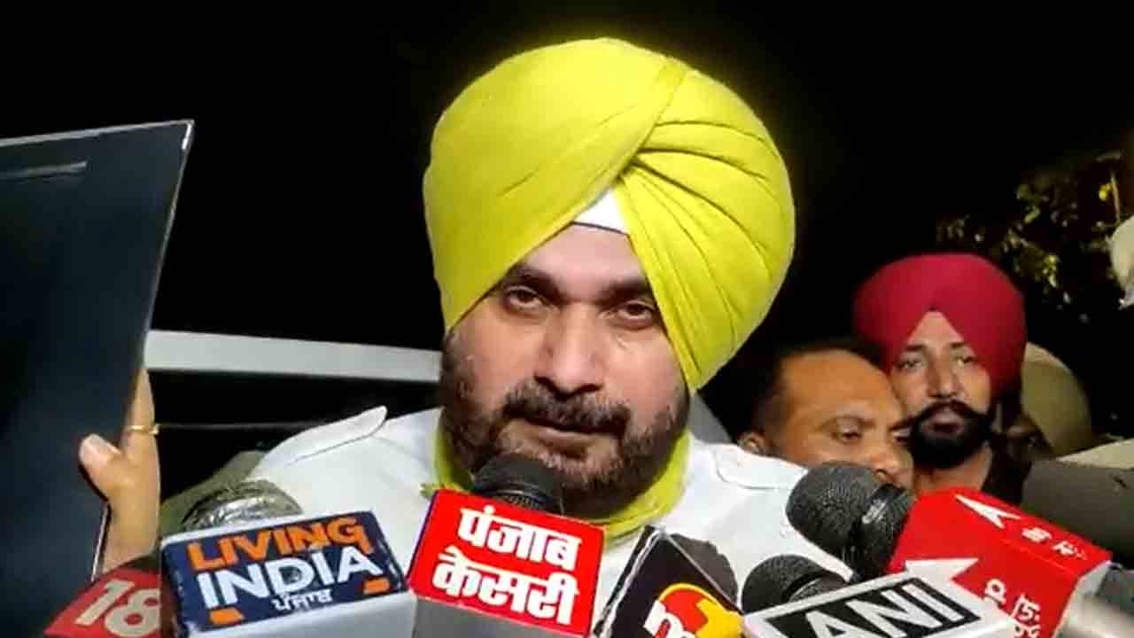 Navjyot Sidhu to Govt: নিজের দাবিতে অনড়, অনশনে বসব পঞ্জাব সরকারকে হুমকি সিধুর