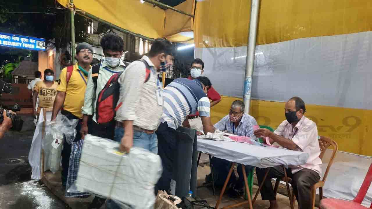 Bhawanipore By-Election: ১৪৪ ধারা জারি করে ভোট করানোর পর এবার ভবানীপুরের স্ট্রং রুমেও স্ট্রং নজরদারি কমিশনের